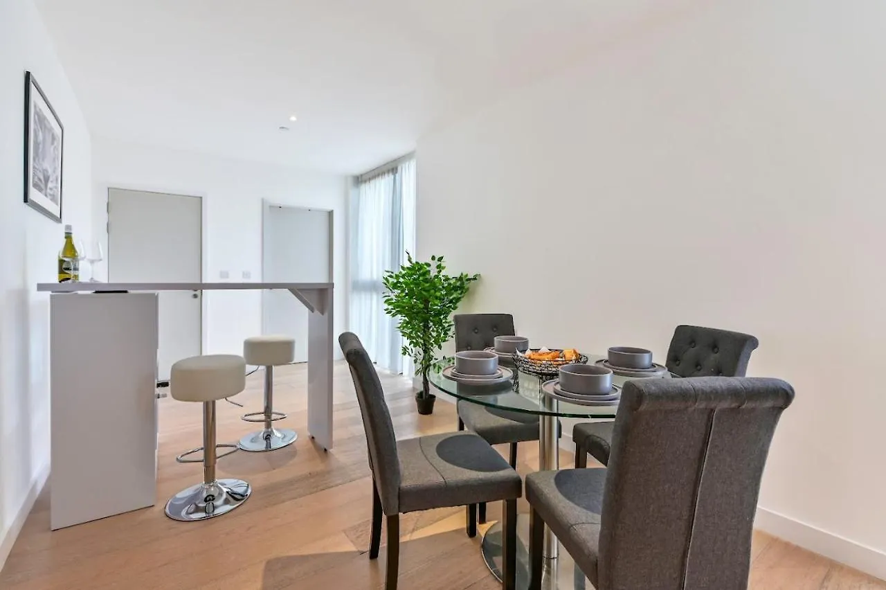 Shywharf Apartment London
